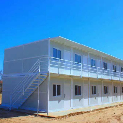 Moderne stijl T-type 40 ft uitbreidbare container prefab huis met PVC schuifvenster