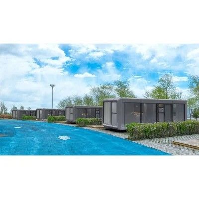 Moderne, elegante design, broodjepaneel, prefab capsule, klein huisje.